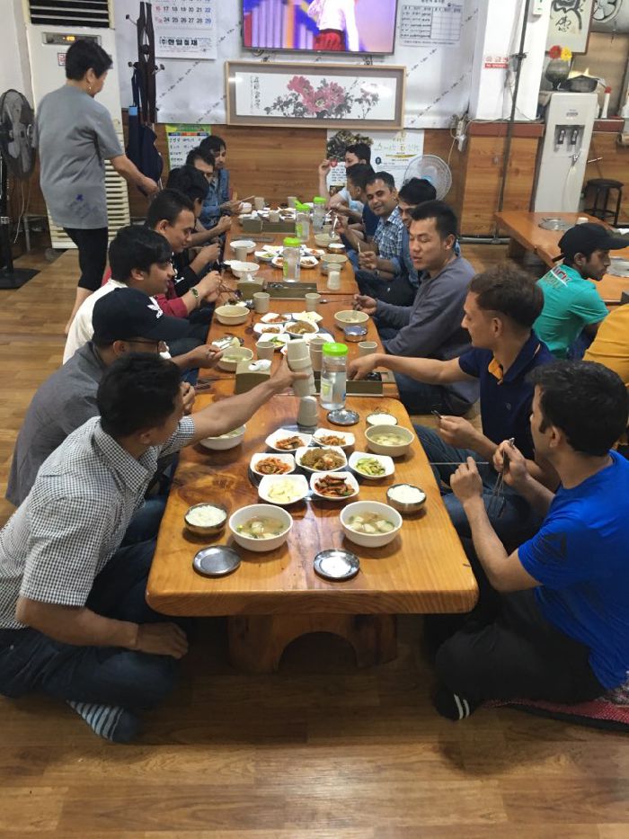 식사하시는 모습